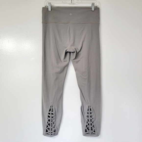 Athleta Savasana Macrame 7/8 Tight in Silver Grey Size M - Picture 3 of 10